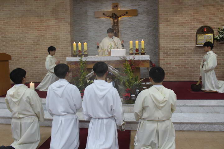 성탄밤미사 (3)_resize.JPG