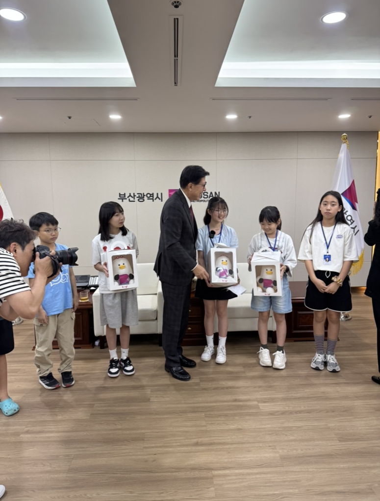 20250610어린이기자단부산시장만나다003.jpg