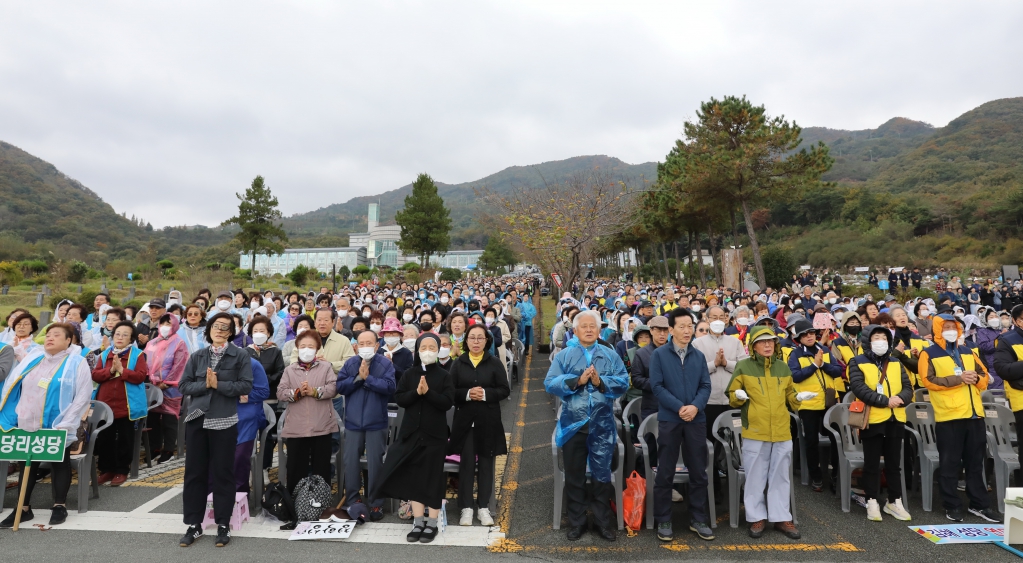 20241102위령의날미사(양산하늘공원)200(수정).JPG