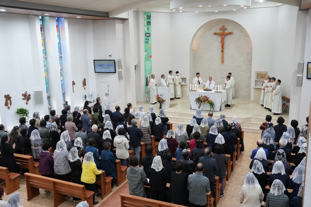 20241102위령의날미사_용호성당065.JPG