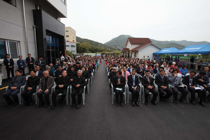 20160428오순절평화의마을희망의집축복식106_resize.JPG