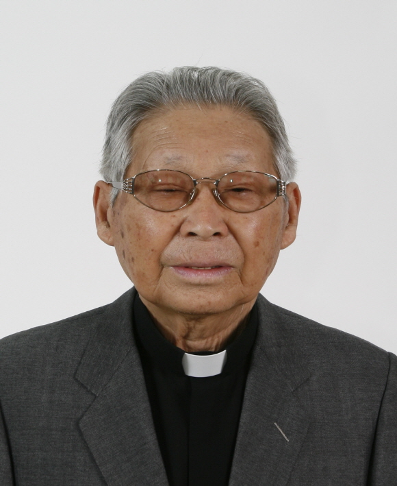 김성도 신부 사진